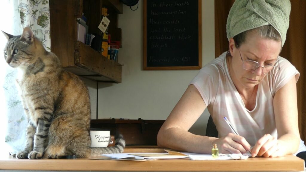 writing a letter with the gift of hope